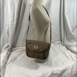 Vintage NINA RICCI taupe olive leather signature logo shoulder bag crossbody